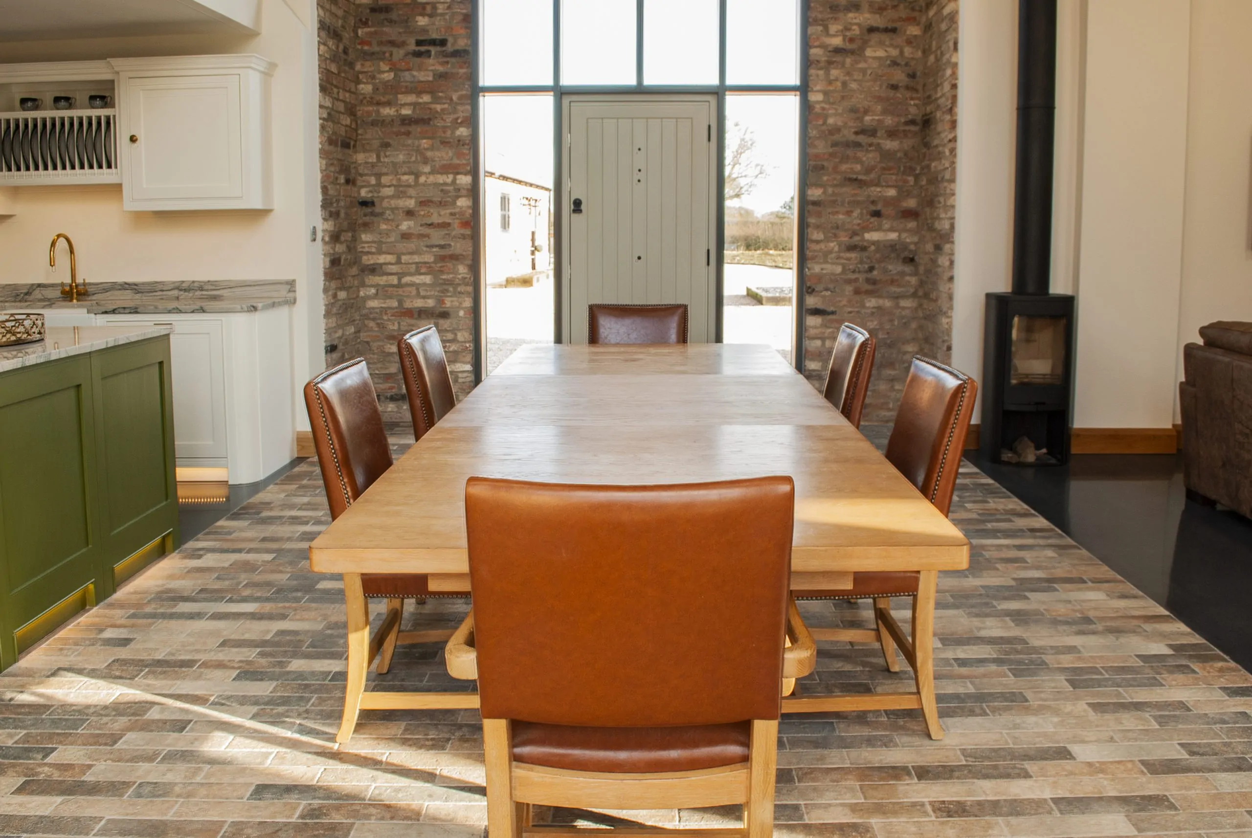 Dining room table